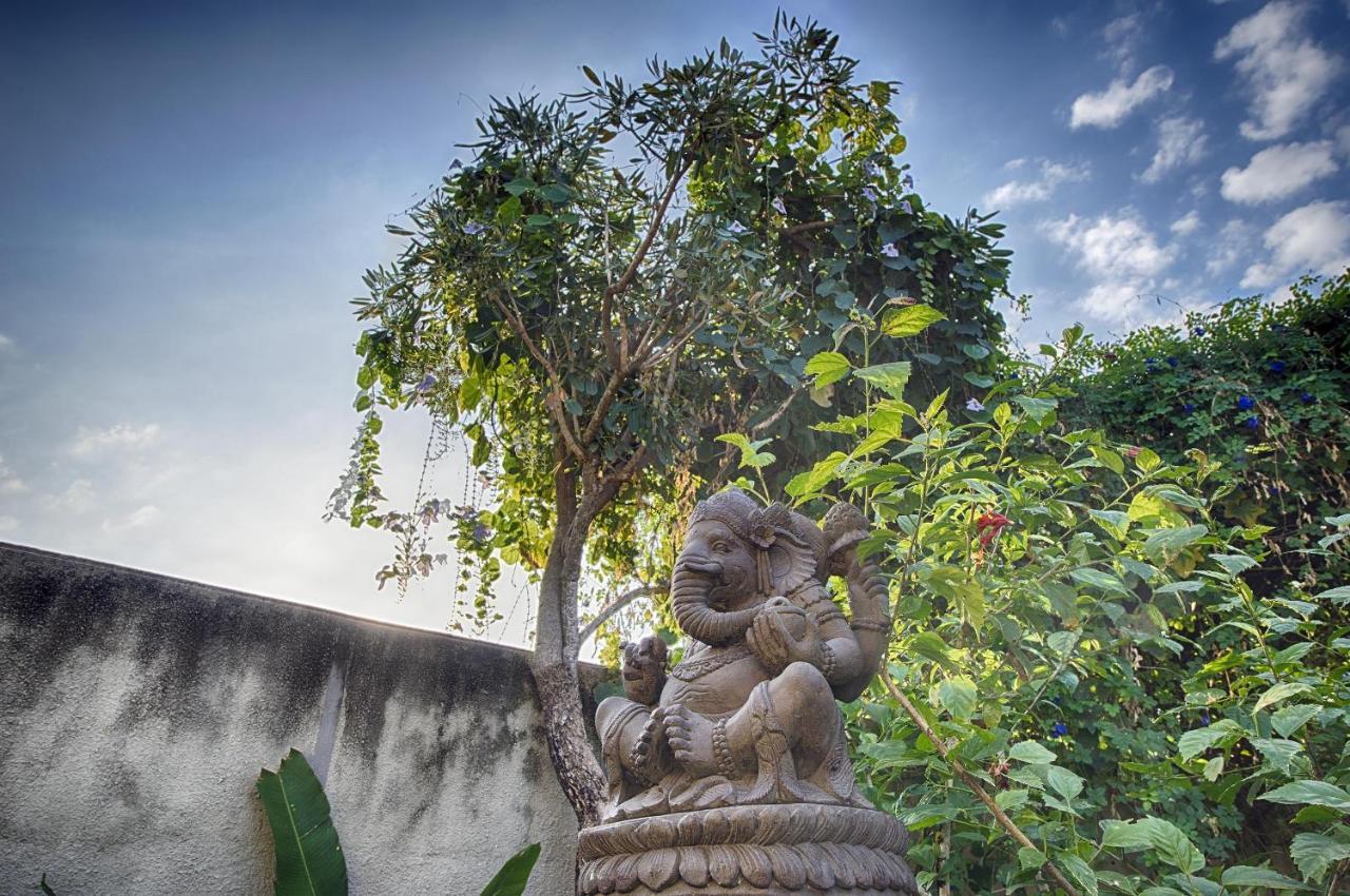 Garden Villas Seminyak Exterior foto